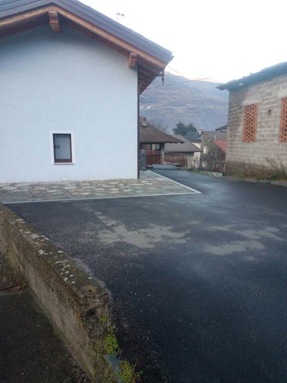 Casa Vacanze Chez Sapin Fenis Exterior foto